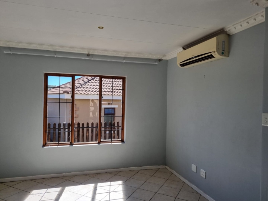 3 Bedroom Property for Sale in Hillside Free State